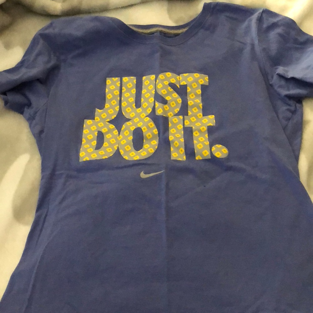 Nike T-shirt